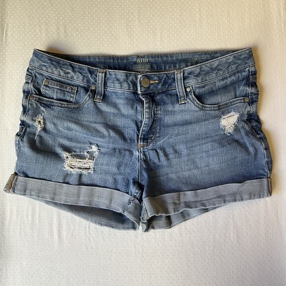 A.n.a Women Shorts 10P Blue Denim Distressed Cuffed Button 3" Inseam - Picture 1 of 12